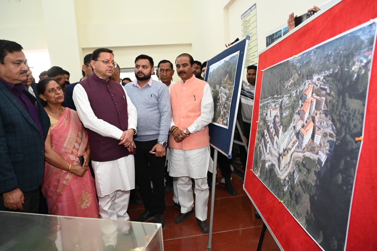 Pithoragarh Medical College: पिथौरागढ़ मेडिकल कॉलेज में 50 MBBS सीटों पर प्रवेश शुरू, CM धामी ने किया निरीक्षण
